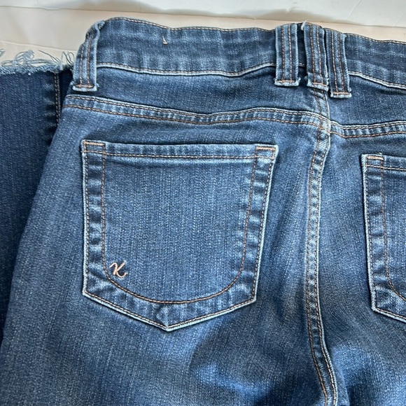 Kut from the Kloth low rise flare leg zip closure blue jeans size 4 - Picture 7 of 16